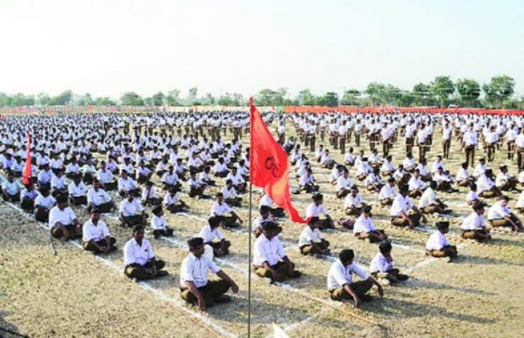 ദേശീയ പതാക കാവിയാക്കുമെന്നു ആർ എസ് എസ് നേതാവ്