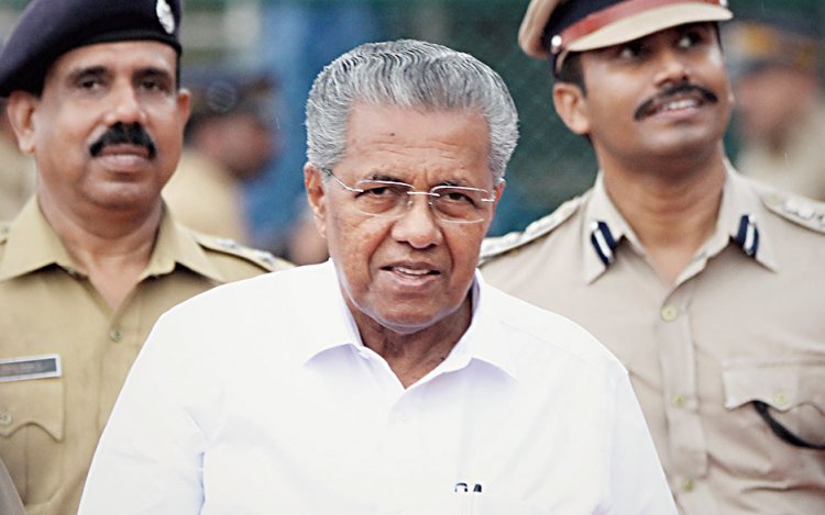 ആരും അടുക്കരുത്!! മാധ്യമങ്ങളെ പോലും മുഖ്യന്റെ പരിപാടിയില്‍ നിന്ന് മാറ്റി