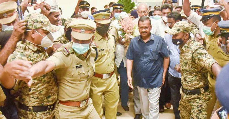 തൃക്കാക്കരയില്‍ രാഷ്ട്രിയ നിലപാട് പ്രഖ്യാപിക്കാന്‍ കെജ്രിവാളെത്തി