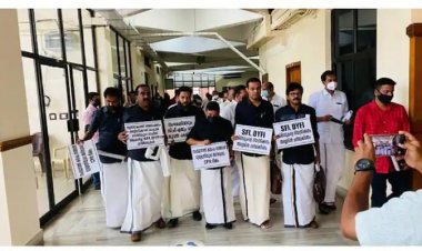 കറുത്ത ഷര്‍ട്ട് അണിഞ്ഞ് പിണറായിക്ക് മുന്നിലൂടെ മാസായി എംഎല്‍എമാര്‍