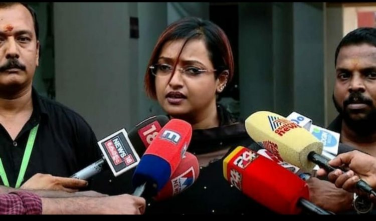 ദുബായ് സന്ദർശനത്തിനിടെ മുഖ്യമന്ത്രി കറൻസി കടത്തി: സ്വപ്ന സുരേഷ്