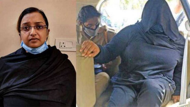 തനിക്ക് ജയില്‍; മിസിസ് കമലയ്ക്കും മകള്‍ വീണയ്ക്കും സുഖജീവിതം!!