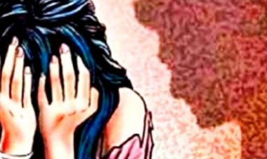 പലയിടത്ത് വെച്ച്  പ്രായപൂര്‍ത്തിയാകാത്ത പെണ്‍കുട്ടിയെ  പീഡിപ്പിച്ചെന്ന പരാതിയില്‍ രണ്ട് വൃദ്ധര്‍ ഉള്‍പ്പെടെ മൂന്നുപേര്‍ അറസ്റ്റില്‍