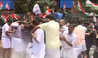 ക​ണ്ണൂ​രി​ൽ യൂ​ത്ത്കോ​ൺ​ഗ്ര​സ് പ്ര​തി​ഷേ​ധ​ത്തി​ൽ സം​ഘ​ർ​ഷം
