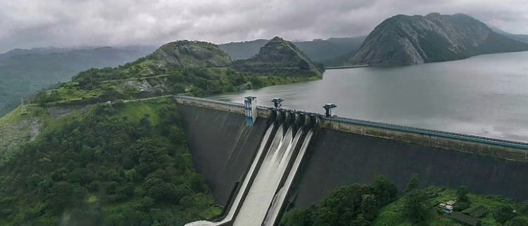 ഇടുക്കിയില്‍ ജലനിരപ്പ് ഉയരുന്നു; കൂടുതല്‍ വെളളം പുറത്തേക്ക്; ജാഗ്രത നിര്‍ദ്ദേശം