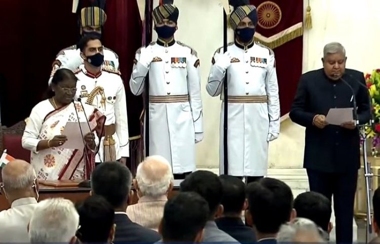 ജഗദീപ് ധൻകർ രാജ്യത്തിന്റെ  ഉപരാഷ്ട്രപതിയായി അധികാരമേറ്റു