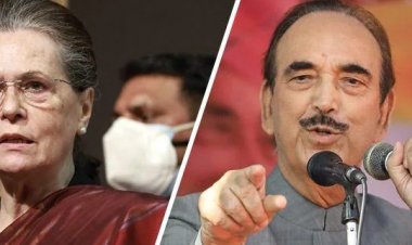 ആസാദ് പാര്‍ട്ടി വിട്ടതില്‍ സന്തോഷമെന്ന് കാശ്മീര്‍ കോണ്‍ഗ്രസ് നേതാക്കള്‍; ഇളഭ്യനായി നേതാവ് 