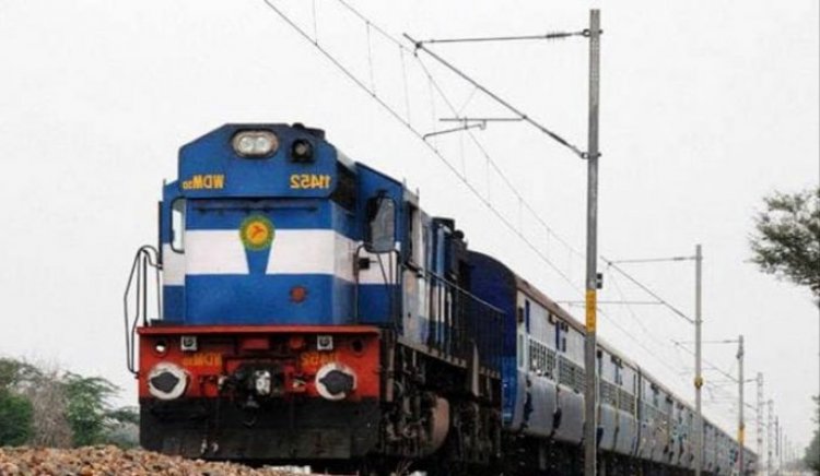 ട്രാക്ക് പരിശോധനയ്ക്കിടെ, ട്രെയിന്‍ തട്ടി റെയില്‍വേ ജീവനക്കാരന്‍ മരിച്ചു