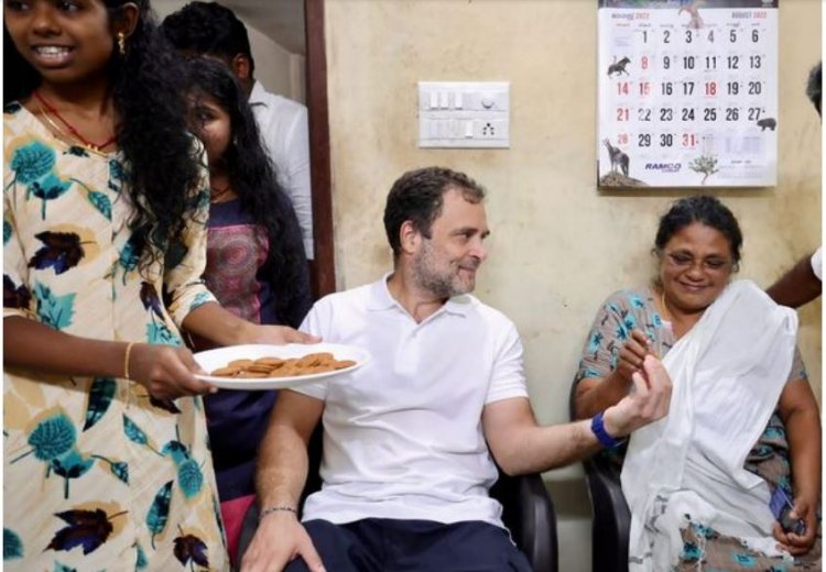 ഇന്ത്യയിലെ എല്ലാവരും ഒരു കുടുംബം; രതീഷിന്റെ വീട്ടിൽ അപ്രതീക്ഷിത അതിഥിയായി രാഹുൽ