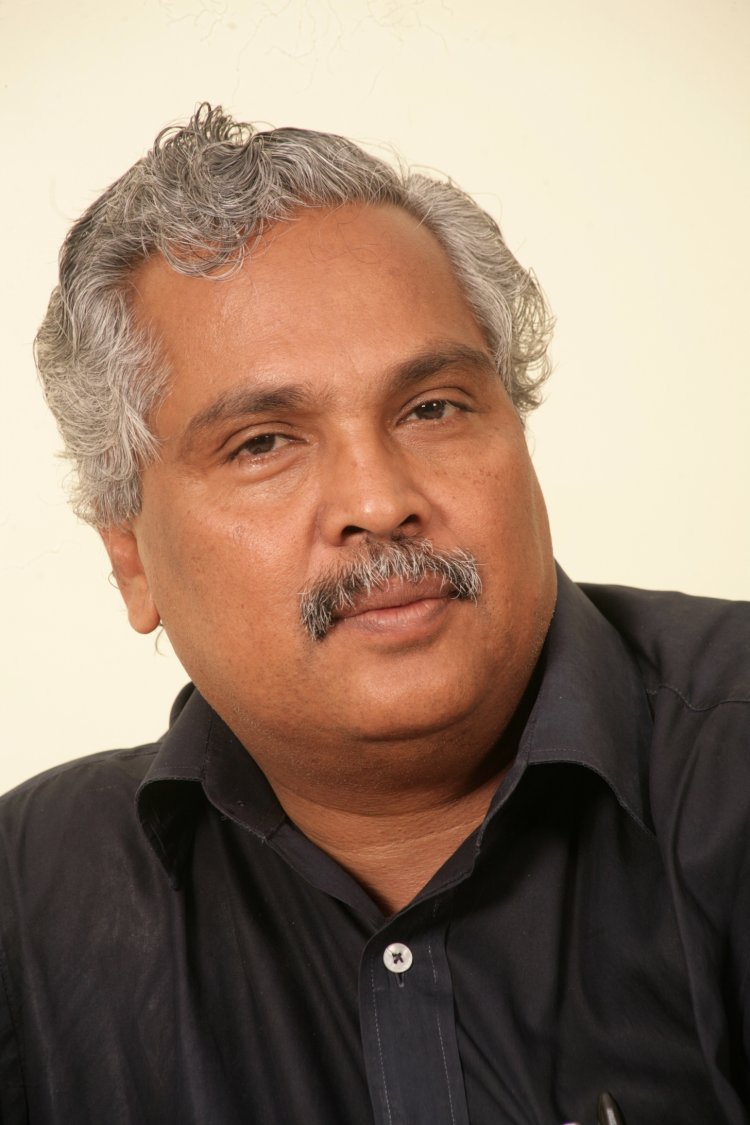 ഭരണഘടനാതത്വങ്ങള്‍ പാലിക്കാന്‍ ഗവര്‍ണറെ ഉപദേശിക്കണം'; ഗവര്‍ണര്‍ക്കെതിരെ രാഷ്ടപതിക്ക് പരാതി നല്‍കി എല്‍ഡിഎഫ്