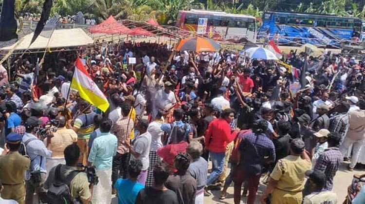 അദാനിയുടെ വാഹനങ്ങൾ തടഞ്ഞു, വിഴിഞ്ഞത്ത് സംഘർഷവും  കല്ലേറും