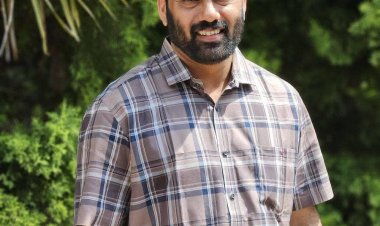 നാടിനെ ഭിന്നിപ്പിക്കാൻ ശ്രമിച്ച  വെള്ളാപ്പള്ളി നടേശൻ പറഞ്ഞിട്ട് ഒരു ഈഴവനും  ഇടതുപക്ഷത്തിന് വോട്ട് ചെയ്തില്ല.  ഈ യാഥാർത്ഥ്യം നേതൃത്വം തിരിച്ചറിഞ്ഞില്ലെങ്കിൽ തിരിച്ചടി വലുതായിരിക്കും. റിജിൽ മാക്കുറ്റി