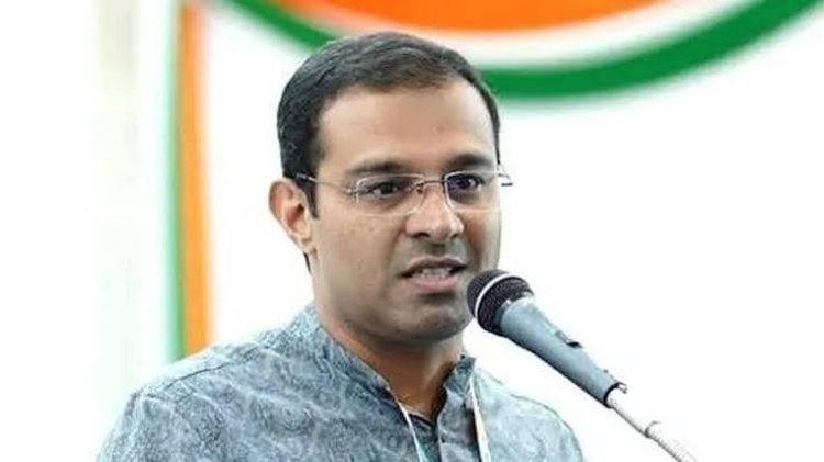യുഡിഫ് സർക്കാരിന് വീണ്ടും പണിയായി നിയമന വിവാദം;  മന്ത്രി റോജി എം ജോണിന്റെ പേർസണൽ സ്റ്റാഫിന് ജമാഅത്തെ ഇസ്ലാമിയുമായി ബന്ധമെന്ന് പരാതി